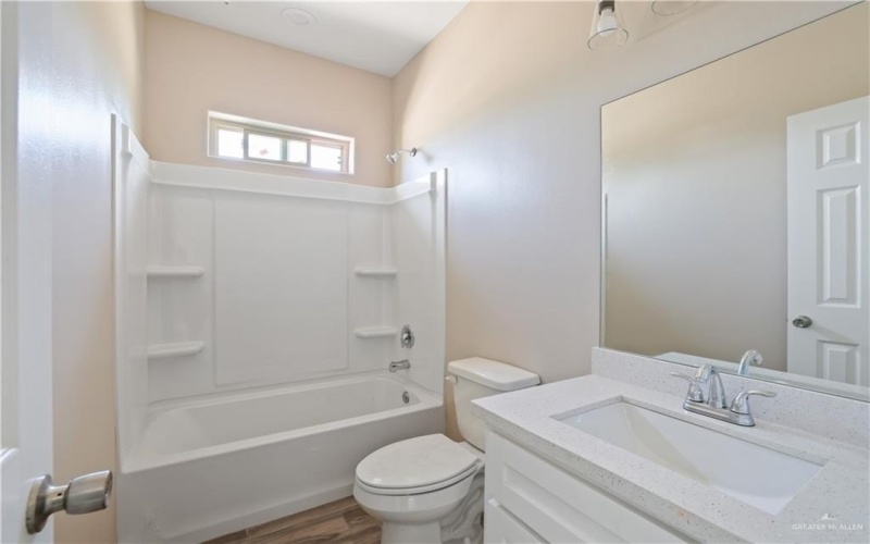 1304 E Acacia Drive, San Juan, TX 78589, 3 Habitaciones Habitaciones , ,2 BañosBaños,Residential,En Venta,1304 E Acacia Drive,465654