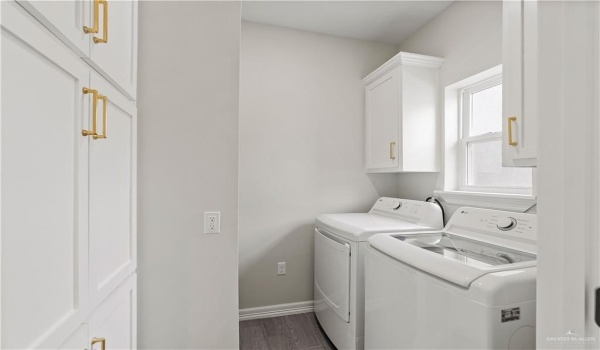 5516 N Crown Point, Pharr, TX 78577, 3 Bedrooms Bedrooms, ,2 BathroomsBathrooms,Residential,For Sale,5516 N Crown Point,465671
