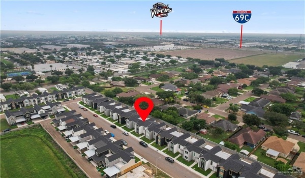 5516 N Crown Point, Pharr, TX 78577, 3 Bedrooms Bedrooms, ,2 BathroomsBathrooms,Residential,For Sale,5516 N Crown Point,465671