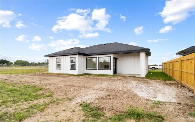 3412 Satelite Street, Edinburg, TX 78542, 3 Bedrooms Bedrooms, ,2 BathroomsBathrooms,Residential,For Sale,3412 Satelite Street,470905