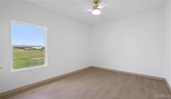 905 E 38th Street E, San Juan, TX 78589, 4 Bedrooms Bedrooms, ,2 BathroomsBathrooms,Residential,For Sale,905 E 38th Street E,470964