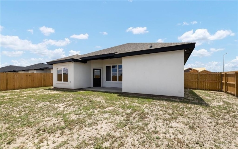 324 N Leon Avenue, Elsa, TX 78543, 3 Bedrooms Bedrooms, ,2 BathroomsBathrooms,Residential,For Sale,324 N Leon Avenue,470971