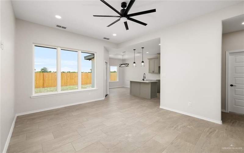324 N Leon Avenue, Elsa, TX 78543, 3 Bedrooms Bedrooms, ,2 BathroomsBathrooms,Residential,For Sale,324 N Leon Avenue,470971