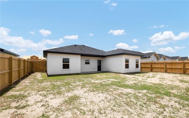 308 N Leon Avenue, Elsa, TX 78543, 3 Bedrooms Bedrooms, ,2 BathroomsBathrooms,Residential,For Sale,308 N Leon Avenue,470972