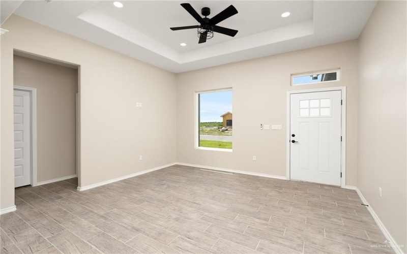 308 N Leon Avenue, Elsa, TX 78543, 3 Bedrooms Bedrooms, ,2 BathroomsBathrooms,Residential,For Sale,308 N Leon Avenue,470972