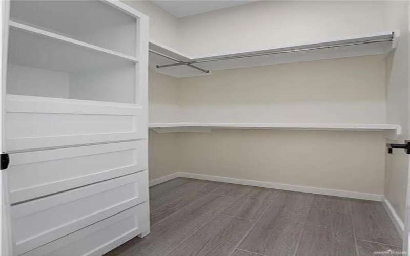 5705 Notre Dame Avenue #1, McAllen, TX 78504, 2 Habitaciones Habitaciones , ,2 BañosBaños,Residential Lease,En Alquiler,5705 Notre Dame Avenue,471009