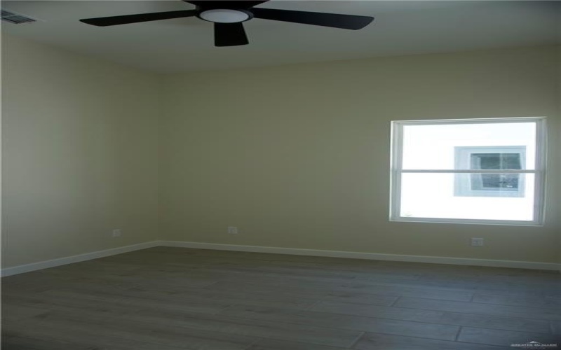 5705 Notre Dame Avenue #1, McAllen, TX 78504, 2 Habitaciones Habitaciones , ,2 BañosBaños,Residential Lease,En Alquiler,5705 Notre Dame Avenue,471009