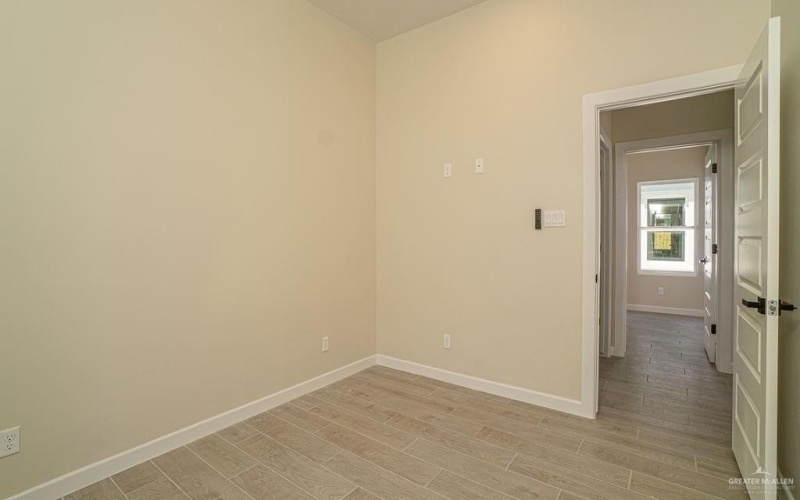5705 Notre Dame Avenue #3, McAllen, TX 78504, 2 Habitaciones Habitaciones , ,2 BañosBaños,Residential Lease,En Alquiler,5705 Notre Dame Avenue,471011