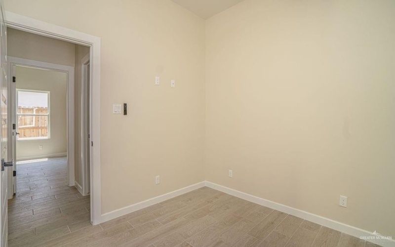 5705 Notre Dame Avenue #3, McAllen, TX 78504, 2 Habitaciones Habitaciones , ,2 BañosBaños,Residential Lease,En Alquiler,5705 Notre Dame Avenue,471011