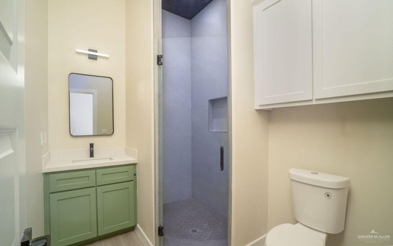 5705 Notre Dame Avenue #3, McAllen, TX 78504, 2 Habitaciones Habitaciones , ,2 BañosBaños,Residential Lease,En Alquiler,5705 Notre Dame Avenue,471011