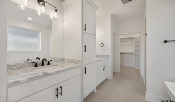 167 Sides Blvd, Bullard, TX 75757, 4 Bedrooms Bedrooms, ,2 BathroomsBathrooms,Residential,For Sale,167 Sides Blvd,24016177