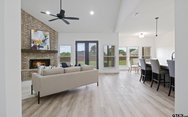 1180 County Road 4840, Mt Pleasant, TX 75455, 3 Habitaciones Habitaciones , ,2 BañosBaños,Residential,En Venta,1180 County Road 4840,24015656