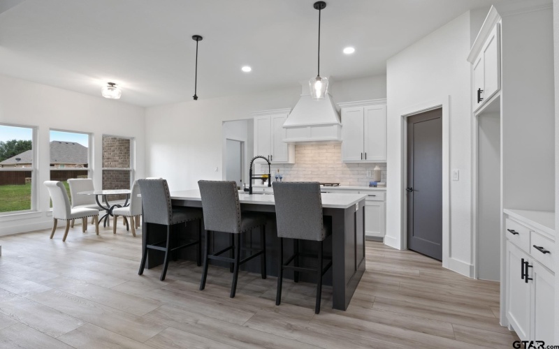 1180 County Road 4840, Mt Pleasant, TX 75455, 3 Habitaciones Habitaciones , ,2 BañosBaños,Residential,En Venta,1180 County Road 4840,24015656