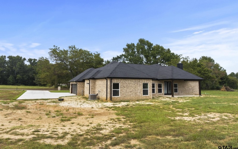 1180 County Road 4840, Mt Pleasant, TX 75455, 3 Habitaciones Habitaciones , ,2 BañosBaños,Residential,En Venta,1180 County Road 4840,24015656