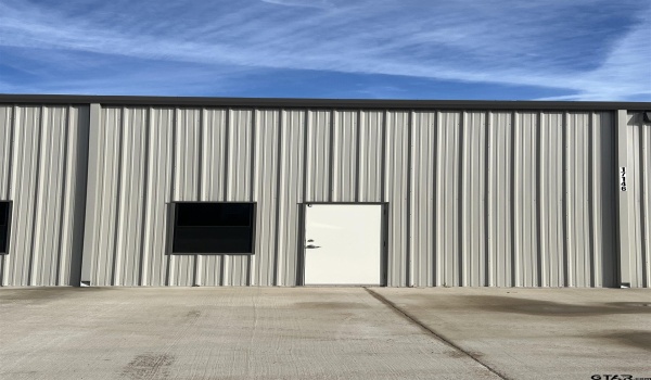 17146 C R 4100(Lake Gilbert Rd.) Unit C, Lindale, TX 75771, ,Commercial Lease,For Rent,17146 C R 4100(Lake Gilbert Rd.) Unit C,24016455
