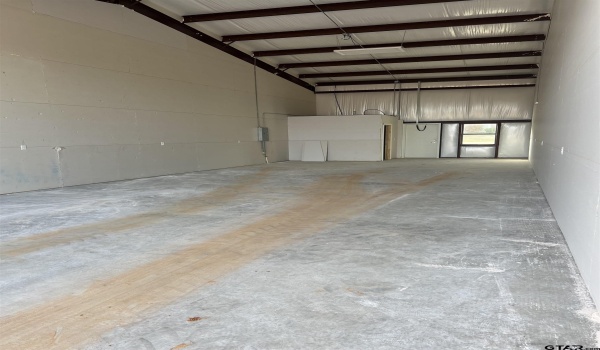 17146 C R 4100(Lake Gilbert Rd.) Unit C, Lindale, TX 75771, ,Commercial Lease,For Rent,17146 C R 4100(Lake Gilbert Rd.) Unit C,24016455