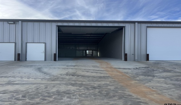 17146 C R 4100(Lake Gilbert Rd.) Unit C, Lindale, TX 75771, ,Commercial Lease,For Rent,17146 C R 4100(Lake Gilbert Rd.) Unit C,24016455