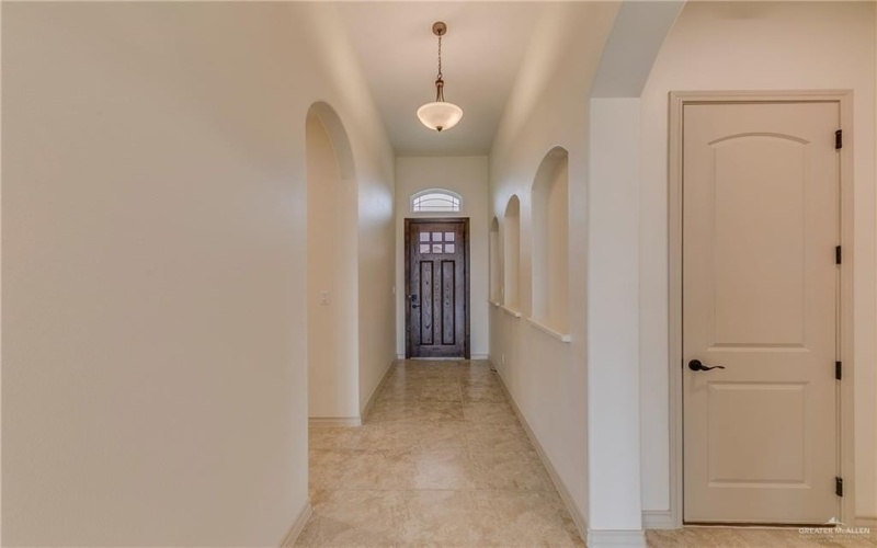 7305 54th Street, McAllen, TX 78504, 3 Habitaciones Habitaciones , ,2 BañosBaños,Residential,En Venta,7305 54th Street,465821