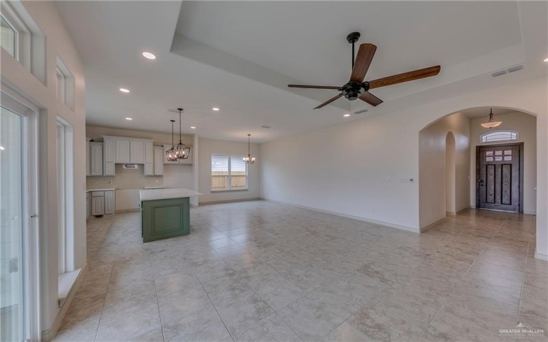 7305 54th Street, McAllen, TX 78504, 3 Habitaciones Habitaciones , ,2 BañosBaños,Residential,En Venta,7305 54th Street,465821