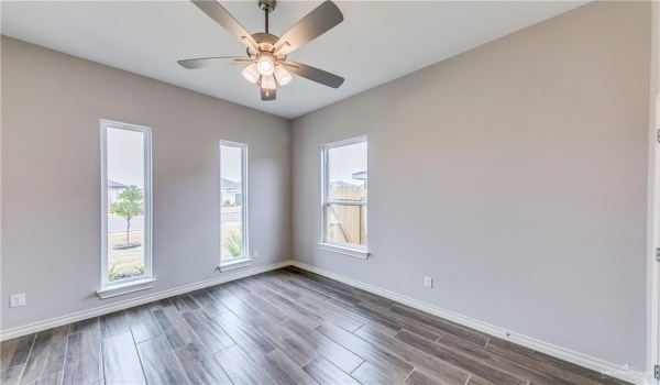 7308 54th Street, McAllen, TX 78504, 3 Bedrooms Bedrooms, ,2 BathroomsBathrooms,Residential,For Sale,7308 54th Street,465825