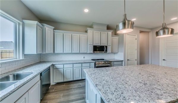 7308 54th Street, McAllen, TX 78504, 3 Bedrooms Bedrooms, ,2 BathroomsBathrooms,Residential,For Sale,7308 54th Street,465825