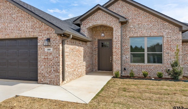 200 August Drive, Bullard, TX 75757, 3 Habitaciones Habitaciones , ,2 BañosBaños,Residential,En Venta,200 August Drive,24016591