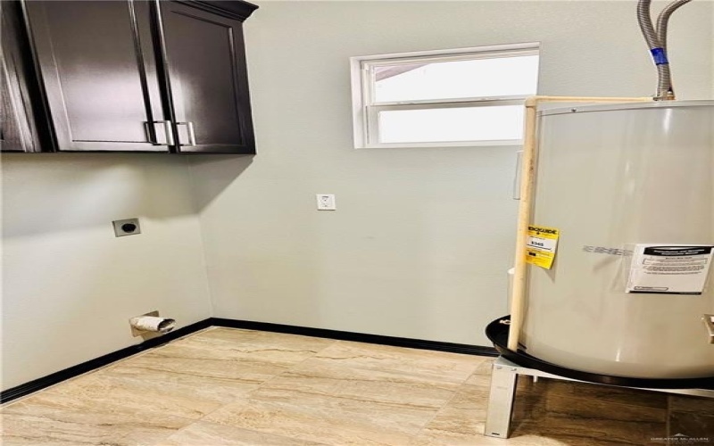 2815 Erasmo Drive, Weslaco, TX 78599, 4 Habitaciones Habitaciones , ,2 BañosBaños,Residential,En Venta,2815 Erasmo Drive,465916