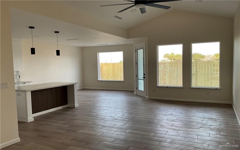 3503 Emma Drive, Weslaco, TX 78596, 3 Bedrooms Bedrooms, ,2 BathroomsBathrooms,Residential,For Sale,3503 Emma Drive,465930