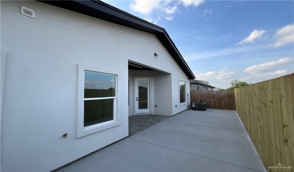 3503 Emma Drive, Weslaco, TX 78596, 3 Bedrooms Bedrooms, ,2 BathroomsBathrooms,Residential,For Sale,3503 Emma Drive,465930
