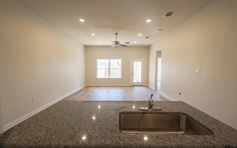 8439 Garrett Dr., Tyler, TX 75703, ,2 BañosBaños,Residential Multi Family,En Venta,8439 Garrett Dr.,24016830