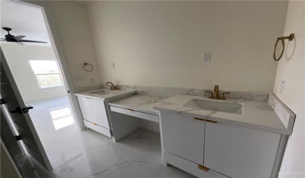 3506 Emma Drive, Weslaco, TX 78596, 3 Bedrooms Bedrooms, ,2 BathroomsBathrooms,Residential,For Sale,3506 Emma Drive,465936