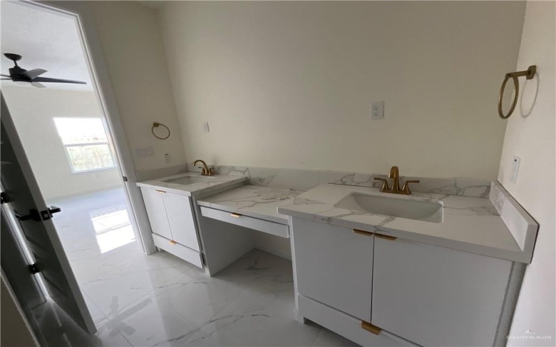 3506 Emma Drive, Weslaco, TX 78596, 3 Bedrooms Bedrooms, ,2 BathroomsBathrooms,Residential,For Sale,3506 Emma Drive,465936