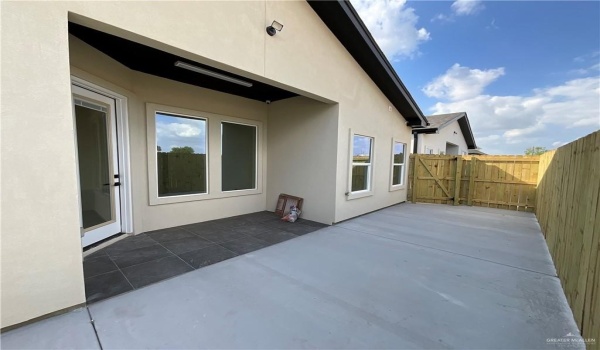 3506 Emma Drive, Weslaco, TX 78596, 3 Bedrooms Bedrooms, ,2 BathroomsBathrooms,Residential,For Sale,3506 Emma Drive,465936