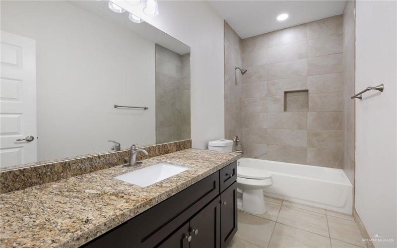 2211 Plains Road #B, La Feria, TX 78559, 2 Bedrooms Bedrooms, ,2 BathroomsBathrooms,Residential Lease,For Rent,2211 Plains Road,465951