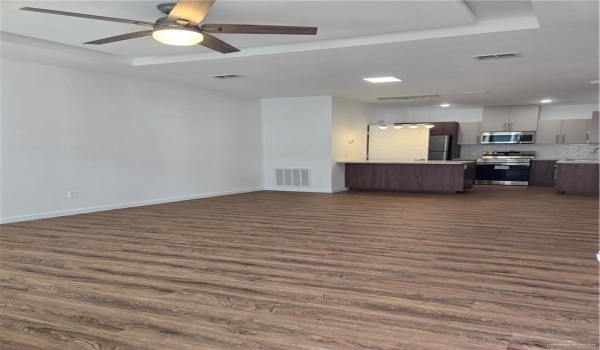 901 E Yuma Avenue #204, McAllen, TX 78503, 2 Bedrooms Bedrooms, ,2 BathroomsBathrooms,Residential Lease,For Rent,901 E Yuma Avenue,466050