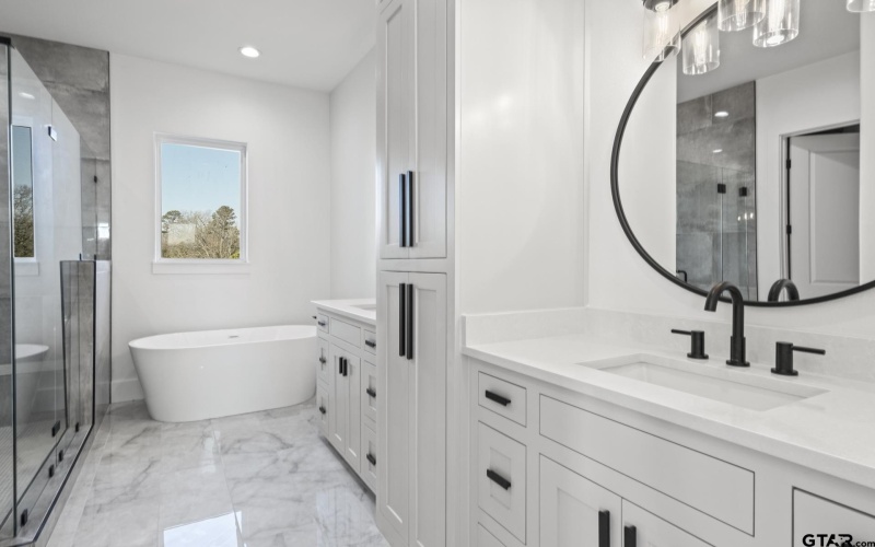 126 Private Road 2712, Mount Pleasant, TX 75455, 5 Bedrooms Bedrooms, ,3 BathroomsBathrooms,Residential,For Sale,126 Private Road 2712,25001782