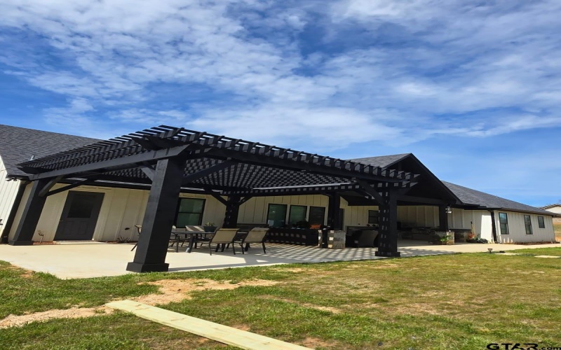 413 S CR 3101, Jacksonville, TX 75766, 5 Bedrooms Bedrooms, ,5 BathroomsBathrooms,Residential,For Sale,413 S CR 3101,25001910