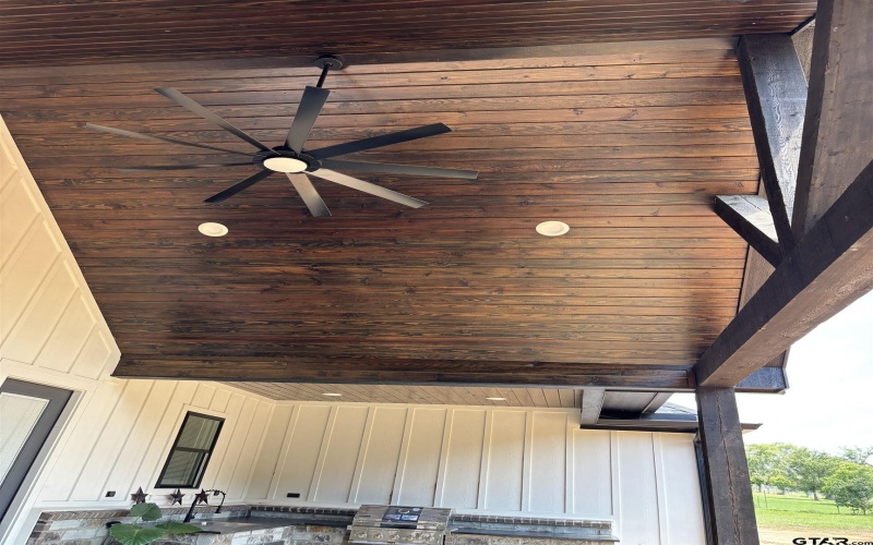 413 S CR 3101, Jacksonville, TX 75766, 5 Bedrooms Bedrooms, ,5 BathroomsBathrooms,Residential,For Sale,413 S CR 3101,25001910