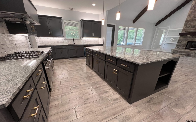 413 S CR 3101, Jacksonville, TX 75766, 5 Bedrooms Bedrooms, ,5 BathroomsBathrooms,Residential,For Sale,413 S CR 3101,25001910