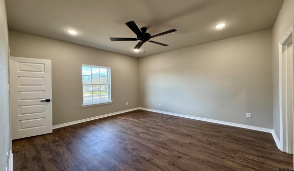 1523 Owens Ave Unit 101, Tyler, TX 75702, 3 Bedrooms Bedrooms, ,2 BathroomsBathrooms,Residential,For Sale,1523 Owens Ave Unit 101,25002157