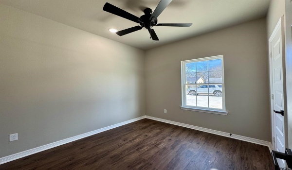 1523 Owens Ave Unit 101, Tyler, TX 75702, 3 Bedrooms Bedrooms, ,2 BathroomsBathrooms,Residential,For Sale,1523 Owens Ave Unit 101,25002157