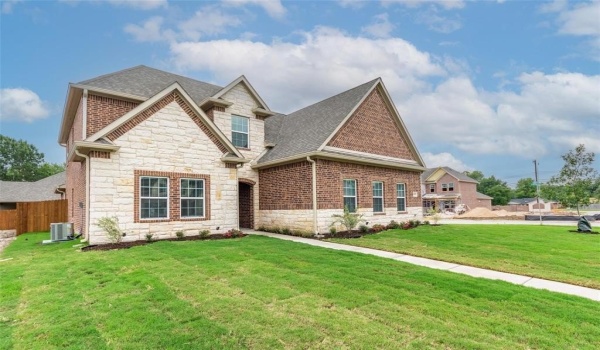 505 Ellis Place Drive, Greenville, TX 75402, 4 Bedrooms Bedrooms, ,3 BathroomsBathrooms,Residential Lease,For Rent,505 Ellis Place Drive,20866583