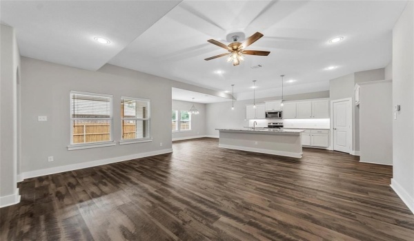 505 Ellis Place Drive, Greenville, TX 75402, 4 Bedrooms Bedrooms, ,3 BathroomsBathrooms,Residential Lease,For Rent,505 Ellis Place Drive,20866583