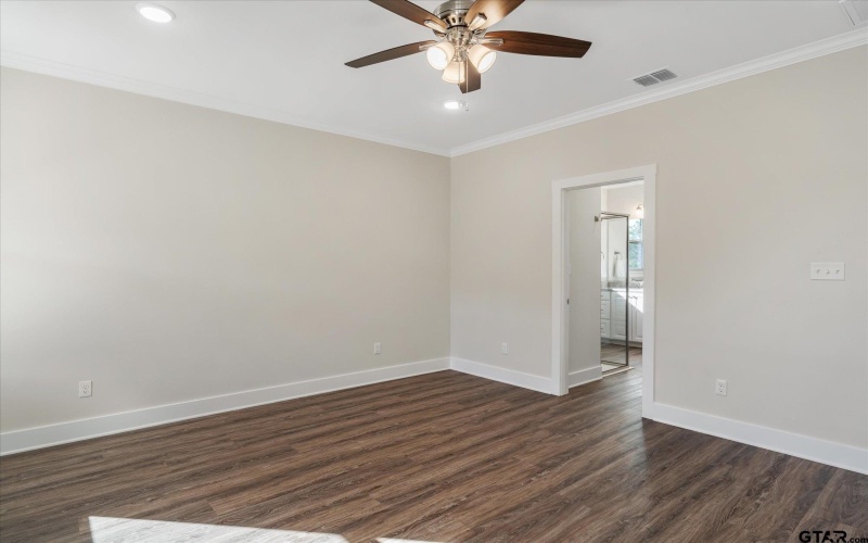 15093 High Country Acres, Tyler, TX 75706, 3 Bedrooms Bedrooms, ,2 BathroomsBathrooms,Residential,For Sale,15093 High Country Acres,25002322