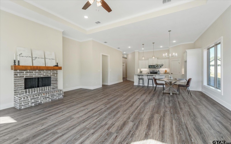 15093 High Country Acres, Tyler, TX 75706, 3 Bedrooms Bedrooms, ,2 BathroomsBathrooms,Residential,For Sale,15093 High Country Acres,25002322
