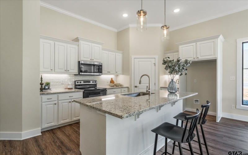 15093 High Country Acres, Tyler, TX 75706, 3 Bedrooms Bedrooms, ,2 BathroomsBathrooms,Residential,For Sale,15093 High Country Acres,25002322