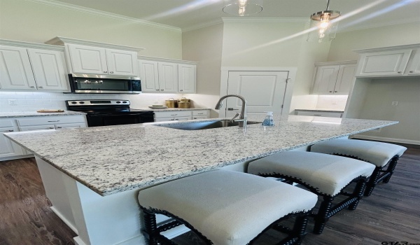 15055 High Country Acres Ln, Tyler, TX 75706, 3 Bedrooms Bedrooms, ,2 BathroomsBathrooms,Residential,For Sale,15055 High Country Acres Ln,25002360