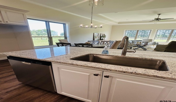 15055 High Country Acres Ln, Tyler, TX 75706, 3 Bedrooms Bedrooms, ,2 BathroomsBathrooms,Residential,For Sale,15055 High Country Acres Ln,25002360