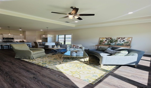 15055 High Country Acres Ln, Tyler, TX 75706, 3 Bedrooms Bedrooms, ,2 BathroomsBathrooms,Residential,For Sale,15055 High Country Acres Ln,25002360