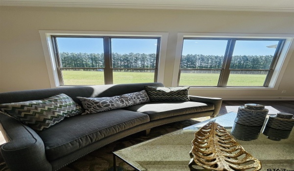 15055 High Country Acres Ln, Tyler, TX 75706, 3 Bedrooms Bedrooms, ,2 BathroomsBathrooms,Residential,For Sale,15055 High Country Acres Ln,25002360